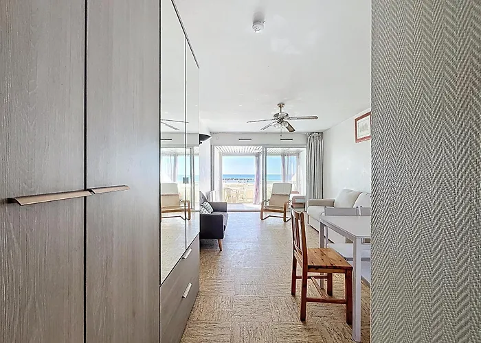 Pour 4 Avec Terrasse Et Accès Direct - Carnon, Proche Montpellier - Wifi Inclus - Fr-1-715-51 *